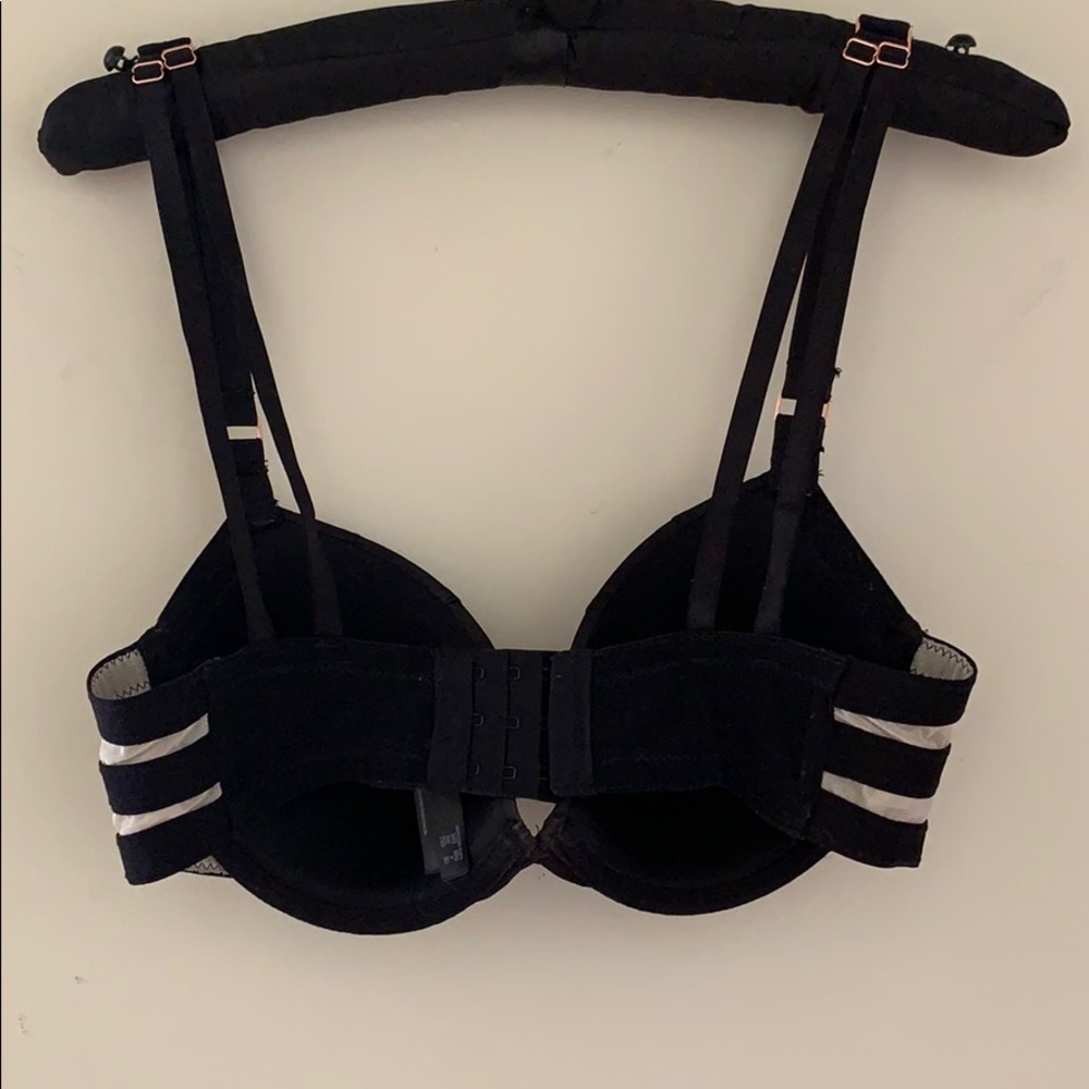 Bra - Picture 4 of 7